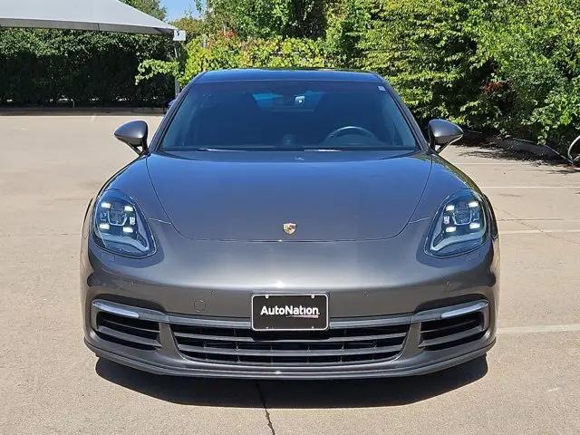 2018 Porsche Panamera 4