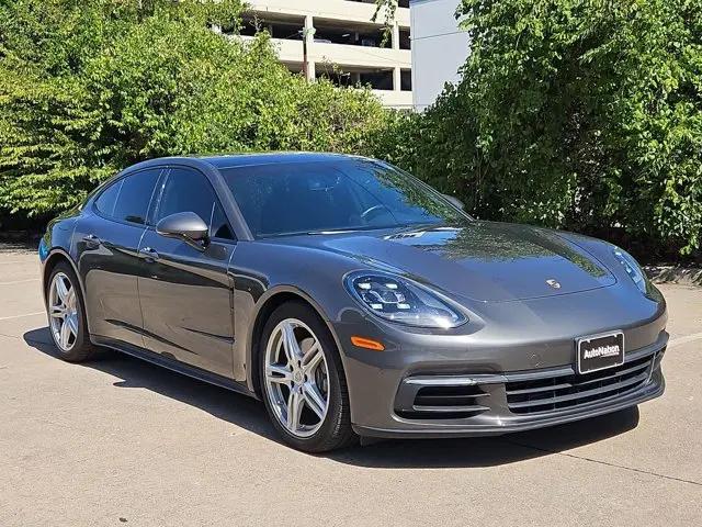 2018 Porsche Panamera 4