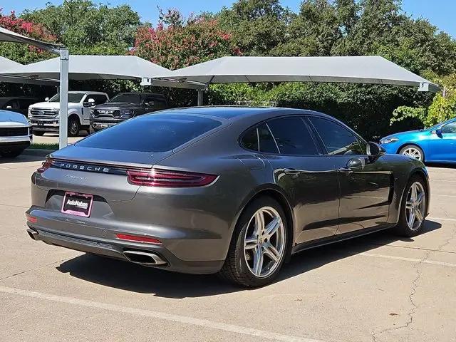2018 Porsche Panamera 4