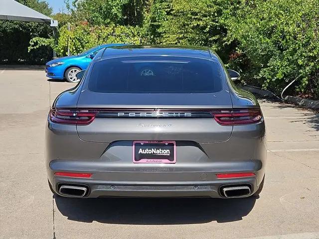 2018 Porsche Panamera 4