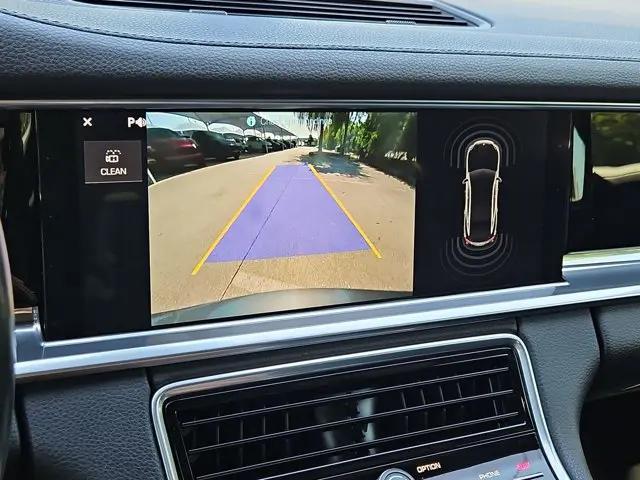 2018 Porsche Panamera 4