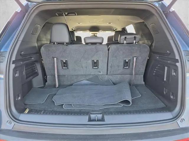 2025 Chevrolet Traverse FWD LT