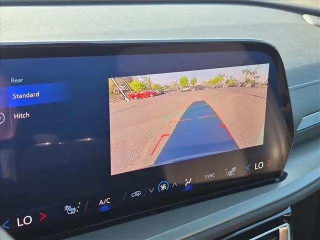 2025 Chevrolet Traverse FWD LT