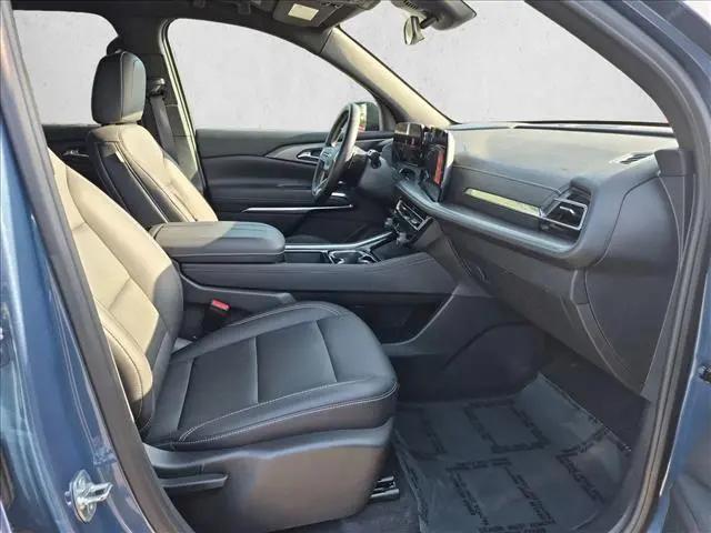 2025 Chevrolet Traverse FWD LT