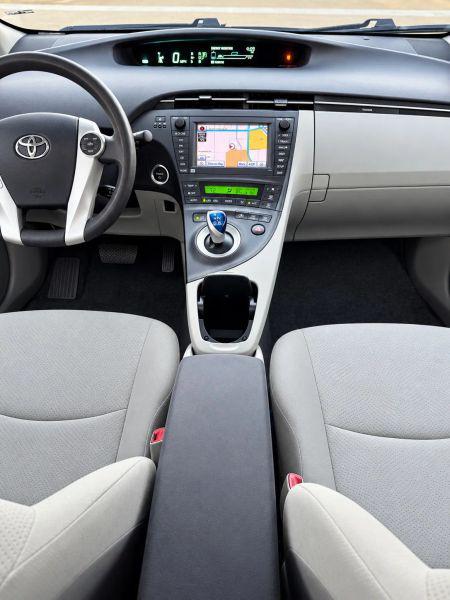 2010 Toyota Prius I
