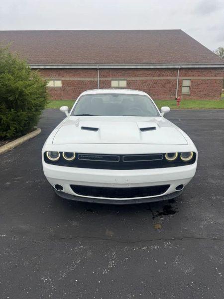 2016 Dodge Challenger SXT