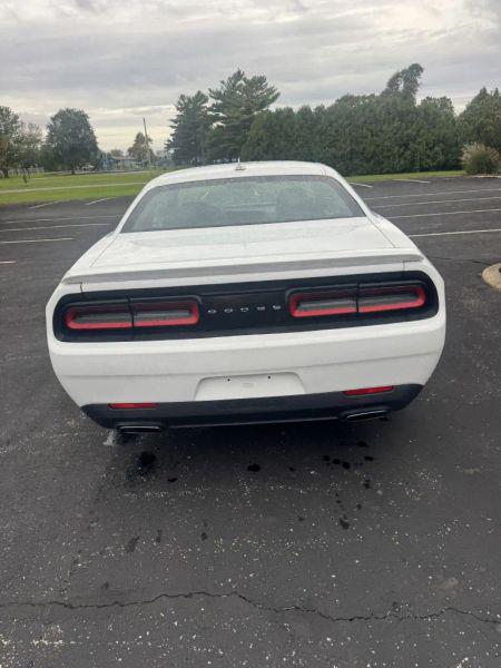2016 Dodge Challenger SXT