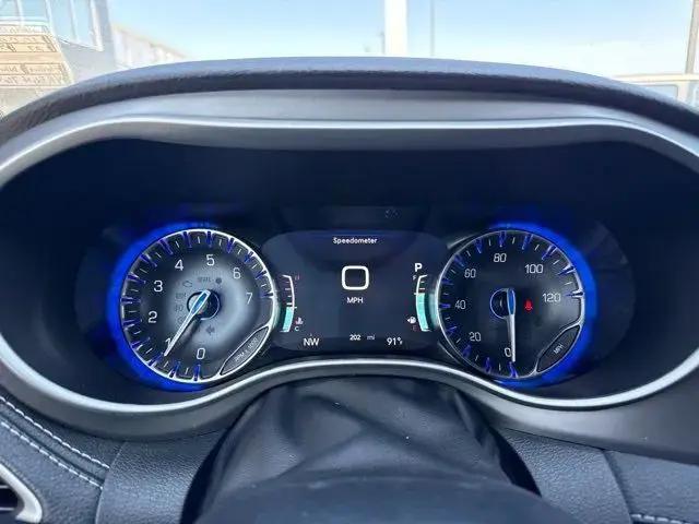 2027 Chrysler Pacifica Limited