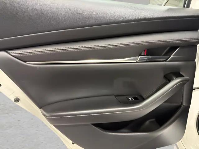2024 Mazda Mazda3 2.5 S Preferred