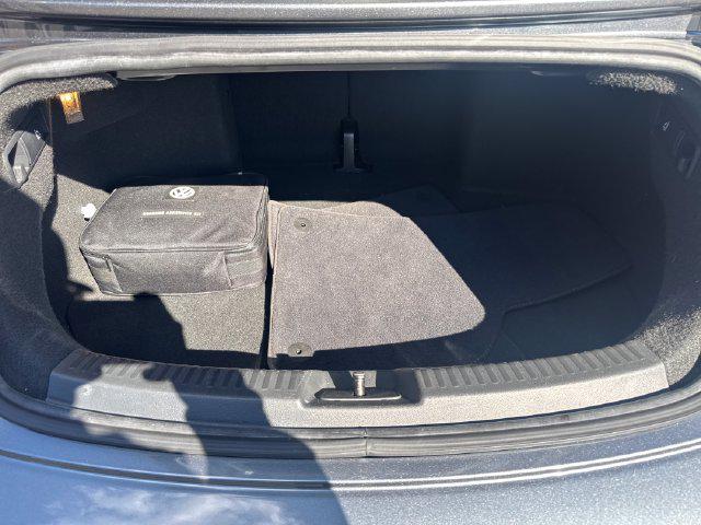 2017 Volkswagen Beetle 1.8T SE