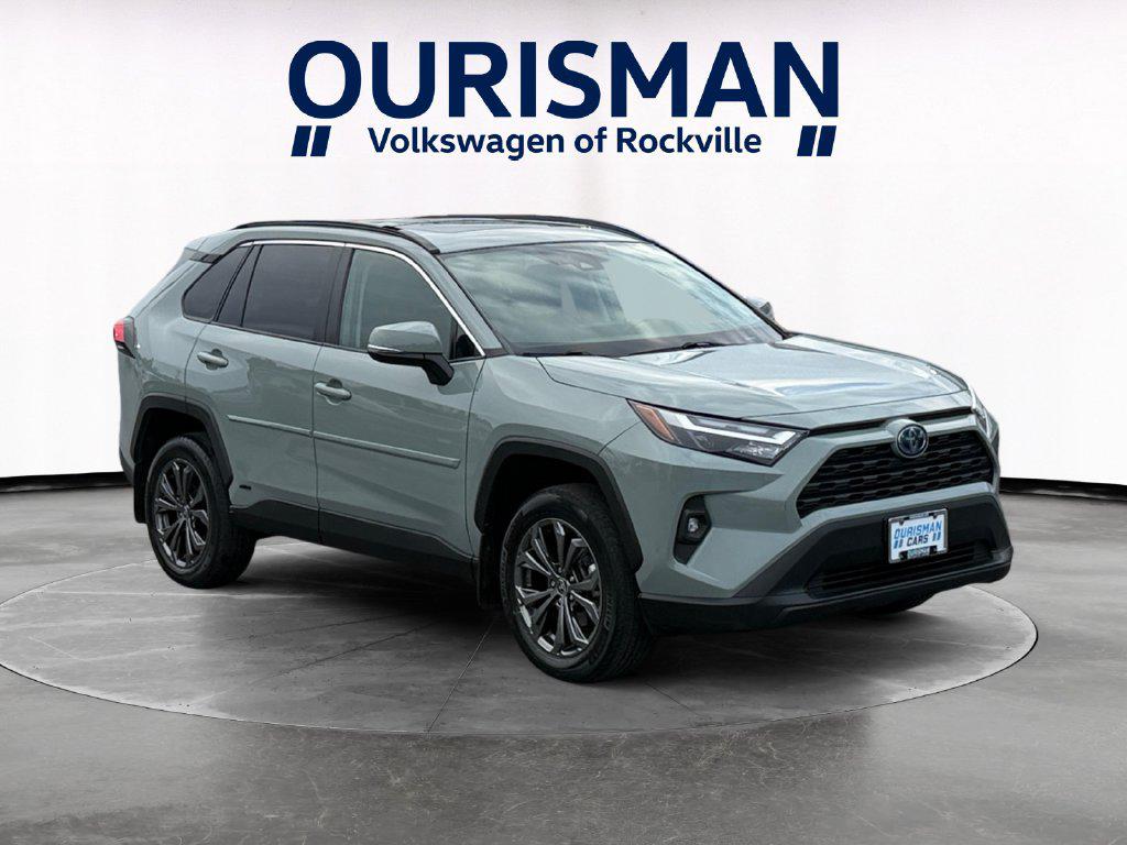/2022 Toyota RAV4-Hybrid
