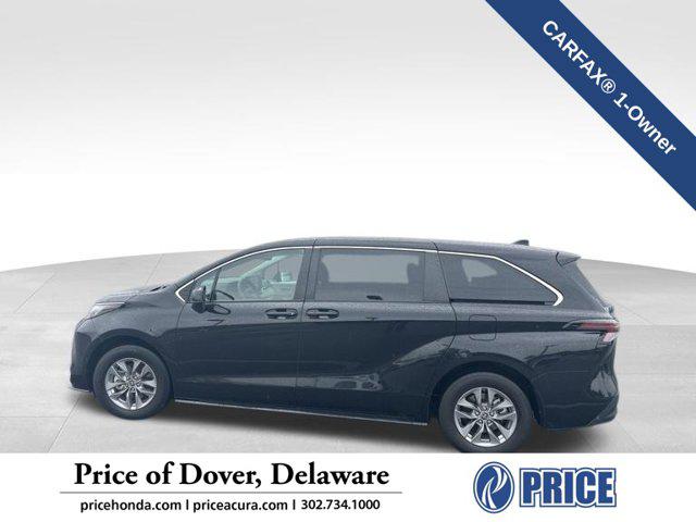 2023 Toyota Sienna LE for sale in Dover, DE