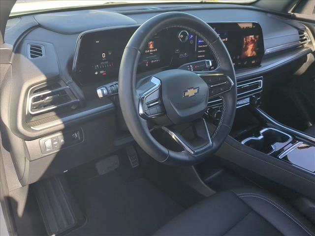 Used 2024 Chevrolet Traverse FWD LT Front Wheel Drive Sport Utility