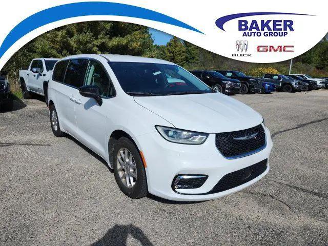 2024 Chrysler Pacifica Touring L for sale in Cadillac, MI