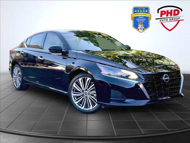 2023 Nissan Altima SL Intelligent AWD for sale in ELYRIA, OH