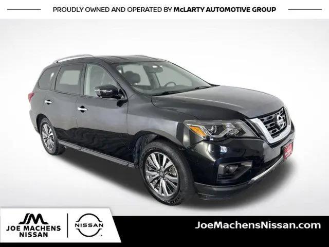 2019 Nissan Pathfinder SL for sale in Columbia, MO