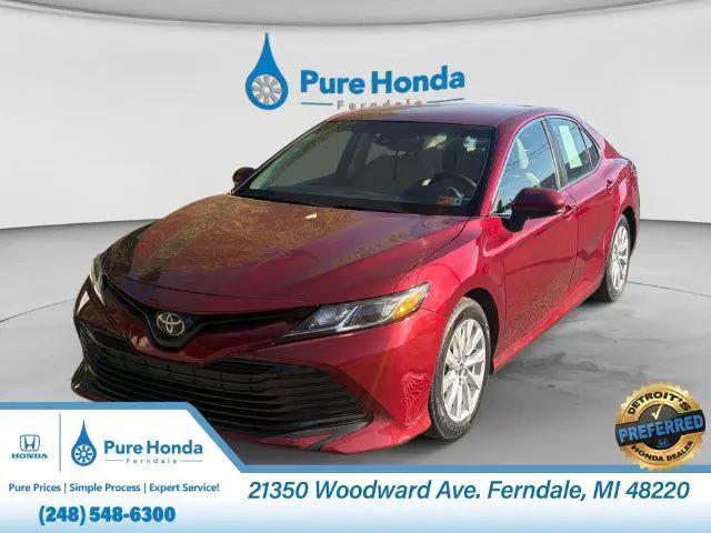 2018 Toyota Camry LE for sale in Ferndale, MI