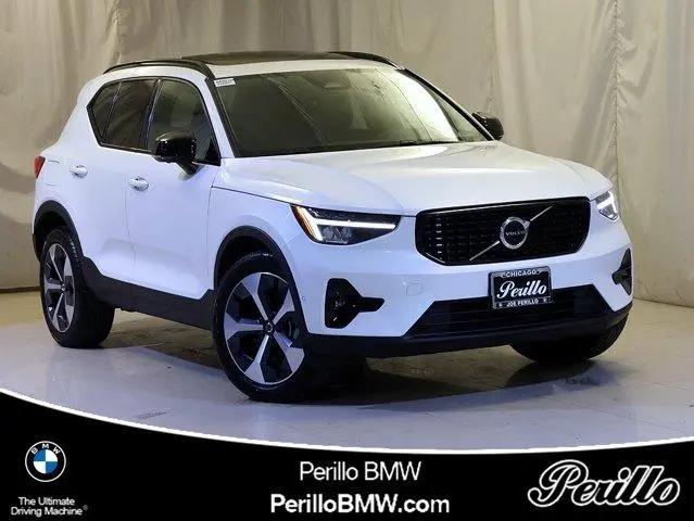 2023 Volvo XC40 B5 Ultimate Dark Theme for sale in Chicago, IL