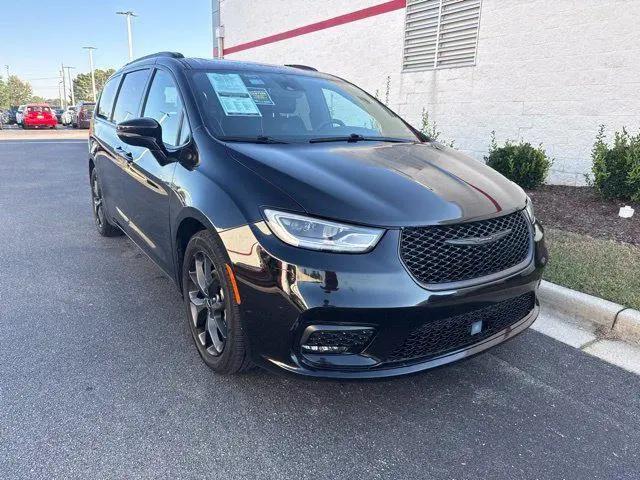 2025 Chrysler Pacifica Limited for sale in Decatur, AL