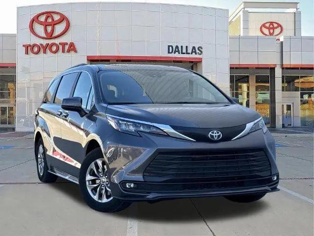 2025 Toyota Sienna XLE for sale in Dallas, TX