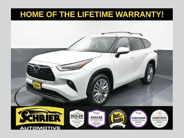 2025 Toyota Highlander Platinum for sale in Omaha, NE