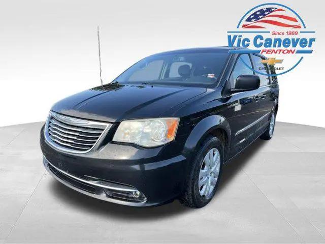 2014 Chrysler Town & Country Touring for sale in Fenton, MI