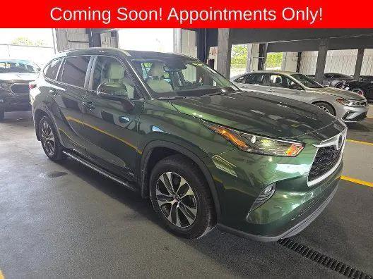 2025 Toyota Highlander Hybrid XLE for sale in Westfield, IN