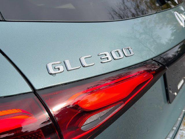 2027 Mercedes-Benz GLC GLC 300