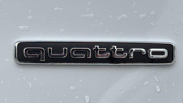 2024 Audi A4 Premium Plus 45 TFSI S line quattro S tronic