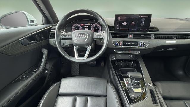 2024 Audi A4 Premium Plus 45 TFSI S line quattro S tronic