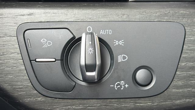 2024 Audi A4 Premium Plus 45 TFSI S line quattro S tronic