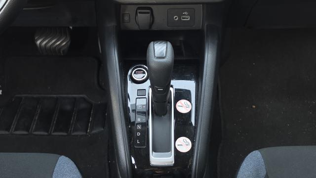 2024 Nissan Versa 1.6 SV