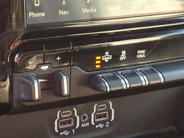 2023 Ram 1500 Limited Crew Cab 4x4 57 Box