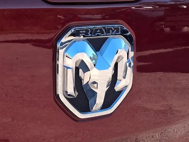 2023 Ram 1500 Limited Crew Cab 4x4 57 Box