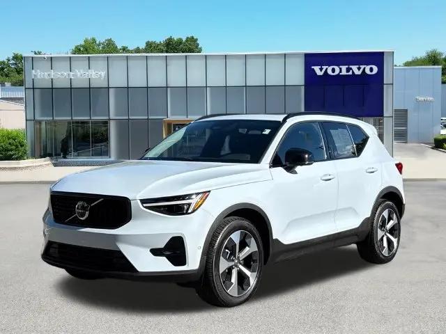 2026 Volvo XC40 Plus, B5 AWD Gas mild hybrid, Dark for sale in Wappingers Falls, NY