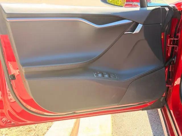2018 Tesla Model S 75D