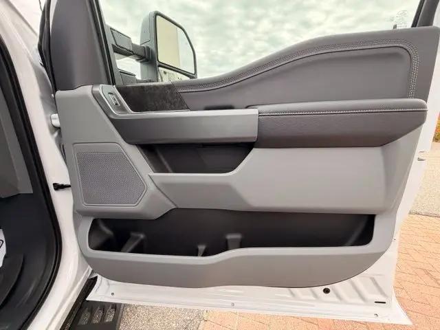 2027 Ford F-250 XLT
