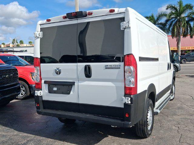 2025 Ram ProMaster 2500 Cargo Van Tradesman Low Roof 136 WB w/Pass Seat