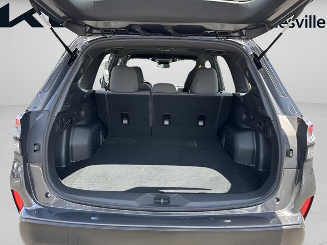 2025 Subaru Forester Base