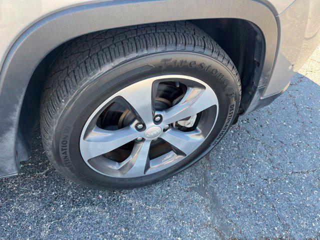 2019 Jeep Cherokee Limited FWD
