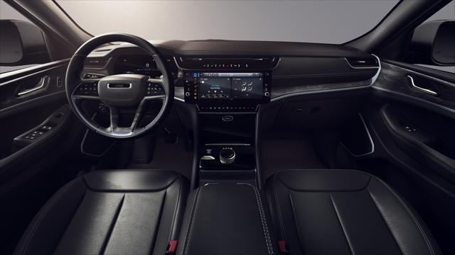 2026 Jeep Grand Cherokee photo 6 of 9