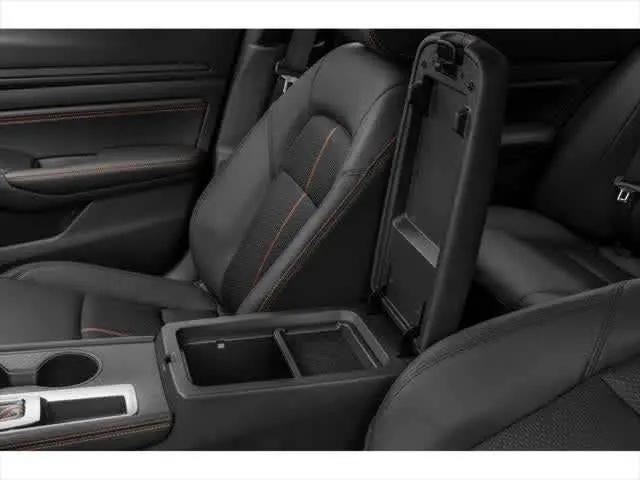2020 Nissan Altima SR FWD