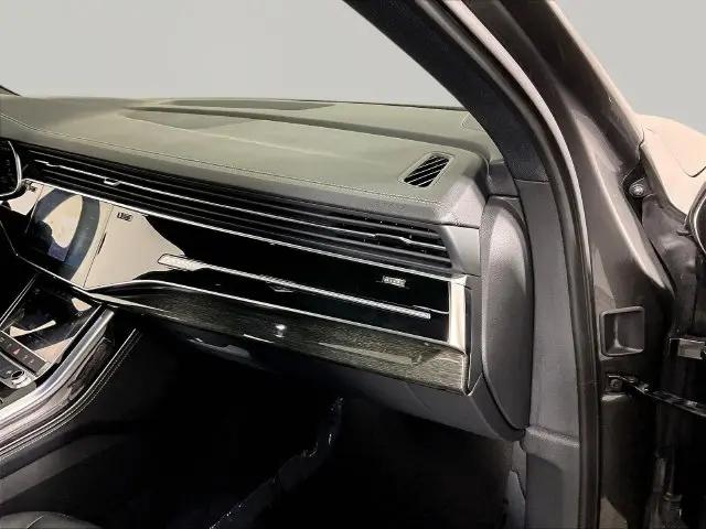 2025 Audi Q7 Premium Plus 55 TFSI quattro Tiptronic
