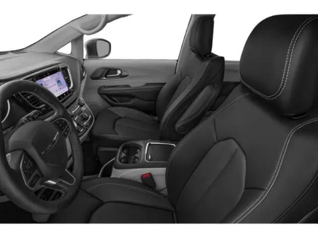 2024 Chrysler Pacifica Touring