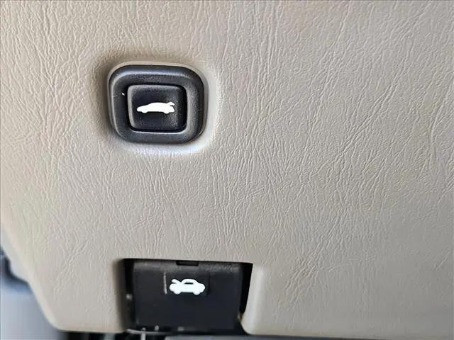 2004 Chevrolet Impala Base