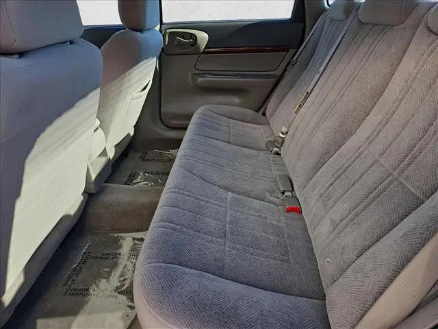 2004 Chevrolet Impala Base