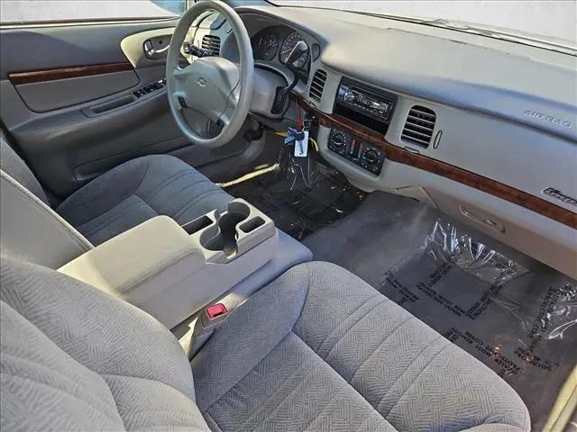 2004 Chevrolet Impala Base
