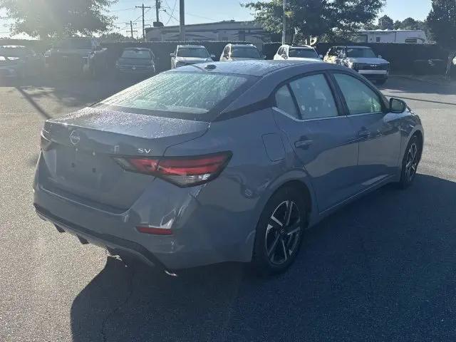 2024 Nissan Sentra SV Xtronic CVT