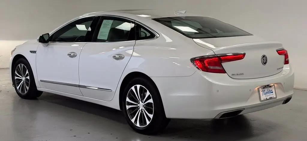 2017 Buick LaCrosse Essence