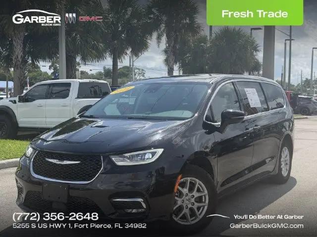 2024 Chrysler Pacifica Touring L for sale in Fort Pierce, FL